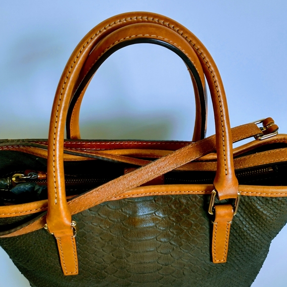 Dooney & Bourke Crossbody Bag - Picture 6 of 16